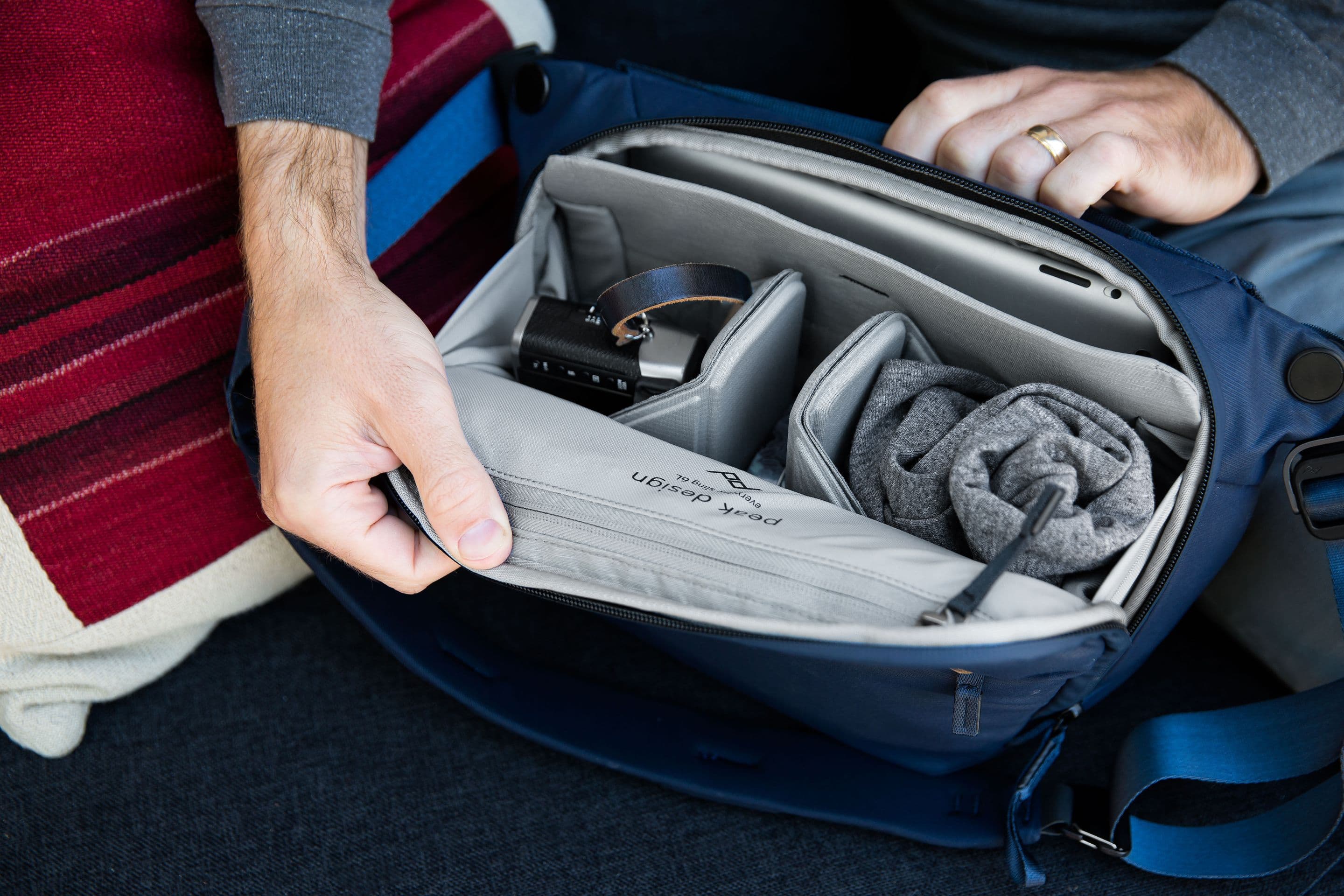 Peak Design Sling 6L, best camera slings for creators at shop moment